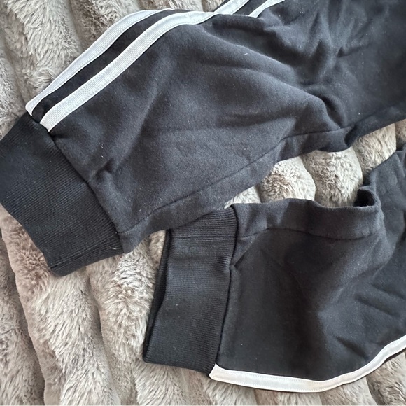 Adidas Sweat Pants - Picture 3 of 4